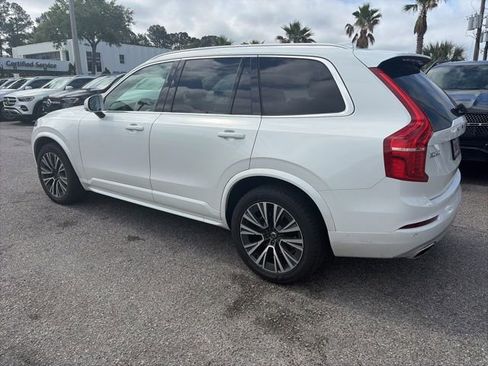 Used 2021 Volvo XC90 T6 Momentum AWD/4WD image 3