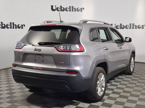 Used 2019 Jeep Cherokee Latitude w/ Cold Weather Group FWD image 7