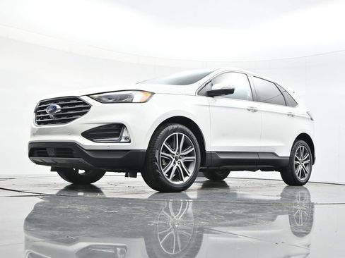 Used 2024 Ford Edge Titanium w/ Equipment Group 301A AWD/4WD image 45