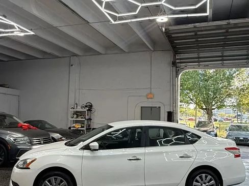 Used 2014 Nissan Sentra S FWD image 3