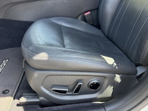 Used 2017 Genesis G80 3.8 w/ Option Group 02 image 18