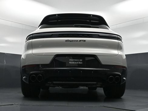 New 2026 Porsche Cayenne GTS AWD/4WD image 28