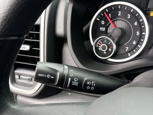 New 2026 RAM 1500 Express AWD/4WD image 11