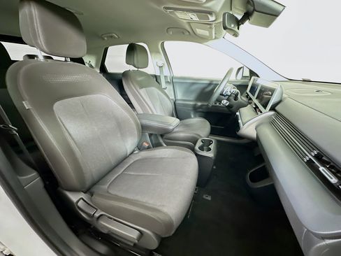 Used 2024 Hyundai Ioniq 5 SEL RWD image 31
