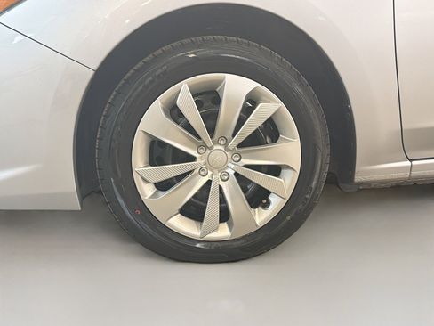 Used 2020 Subaru Impreza 2.0i AWD/4WD image 11