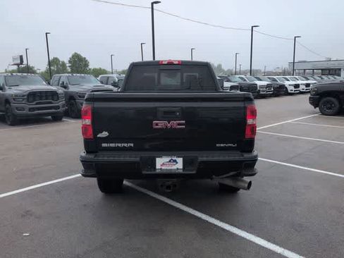 Used 2019 GMC Sierra 3500 Denali w/ Duramax Plus Package AWD/4WD image 7