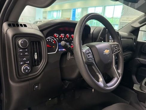Used 2022 Chevrolet Silverado 1500 Custom w/ Safety Confidence Package AWD/4WD image 16