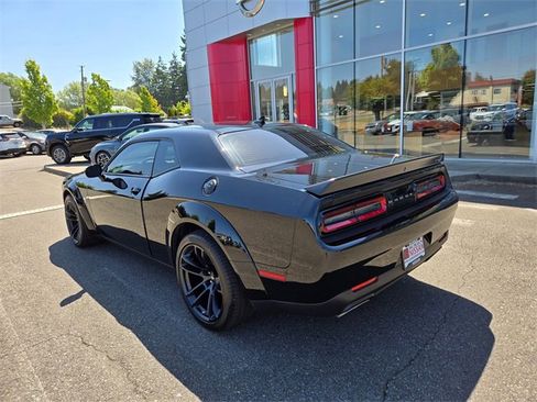 Used 2023 Dodge Challenger R/T Scat Pack image 9