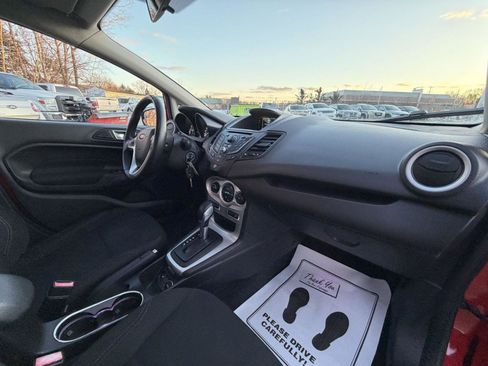 Used 2015 Ford Fiesta SE w/ Comfort Package image 25