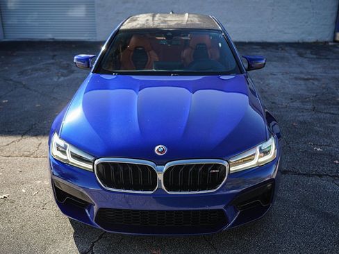 Used 2023 BMW M5 image 5