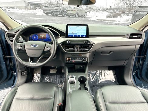 Used 2020 Ford Escape SE Sport image 3