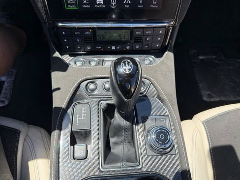 Used 2018 Maserati GranTurismo Sport RWD image 23