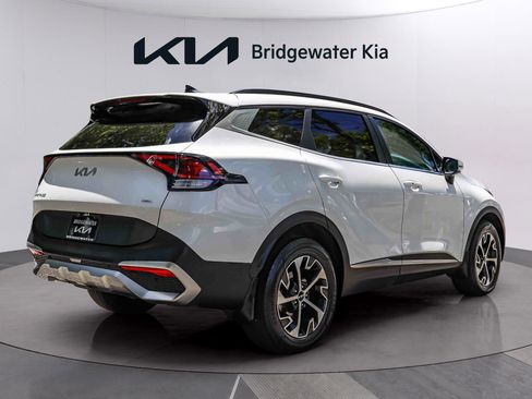 Certified 2023 Kia Sportage EX w/ EX Premium Package AWD/4WD image 6