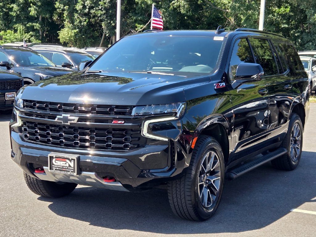 Used 2024 Chevrolet Tahoe Z71 w/ Luxury Package AWD/4WD image 7