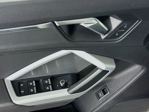 Used 2021 Audi Q3 2.0T Premium image 17