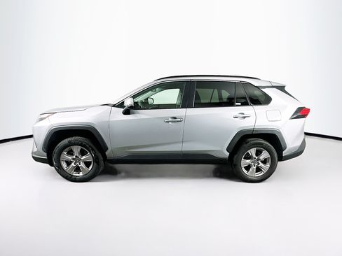 Used 2025 Toyota RAV4 XLE FWD image 4