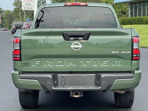 Used 2024 Nissan Frontier SV w/ Technology Package AWD/4WD image 8