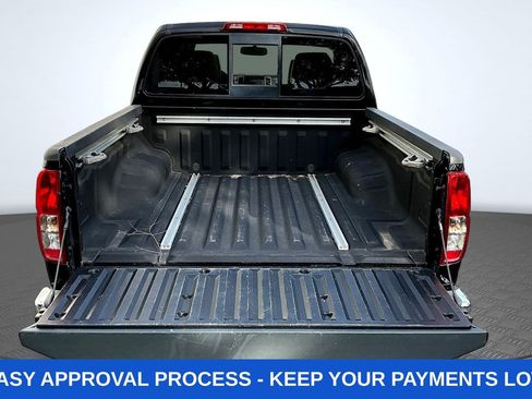 Used 2019 Nissan Frontier SL RWD image 8