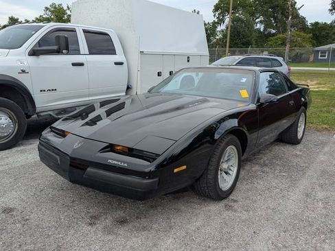 Used 1989 Pontiac Firebird Coupe RWD image 3