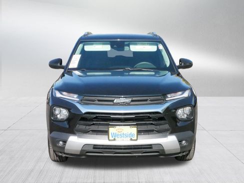 Used 2023 Chevrolet TrailBlazer LT w/ Convenience Package image 2