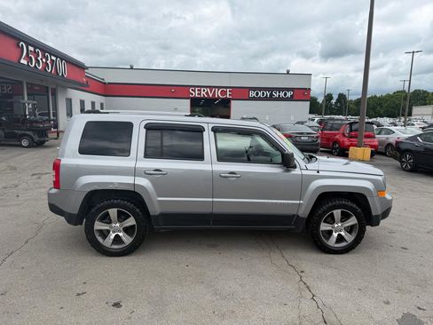 Used 2016 Jeep Patriot High Altitude AWD/4WD image 2