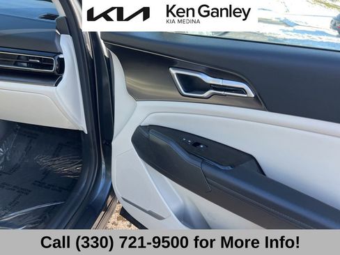 Certified 2025 Kia Sportage EX image 59