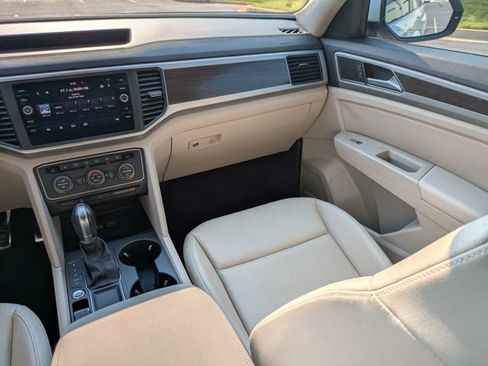 Used 2019 Volkswagen Atlas SE FWD image 19