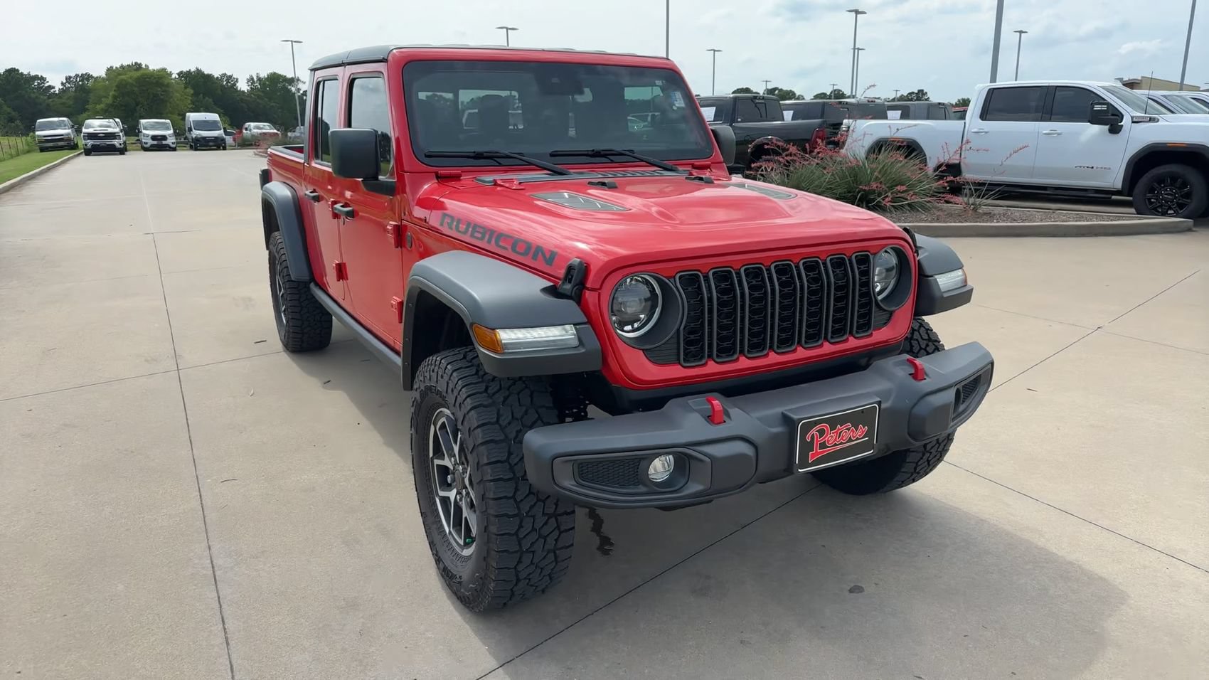 Used 2024 Jeep Gladiator Rubicon w/ Safety Group AWD/4WD image 2