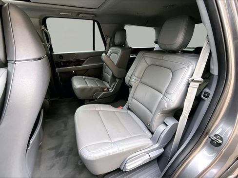 Used 2021 Lincoln Navigator Reserve RWD image 21