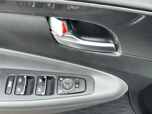 Used 2023 Hyundai Santa Fe SE image 14