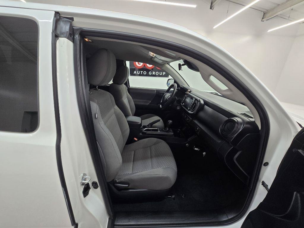 Used 2022 Toyota Tacoma SR RWD image 14