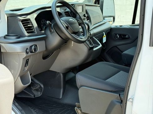 New 2025 Ford Transit 250 Cargo Van image 6