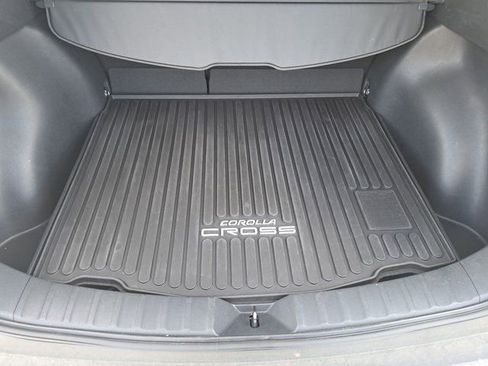 Used 2024 Toyota Corolla Cross LE w/ Moonroof Package AWD/4WD image 25
