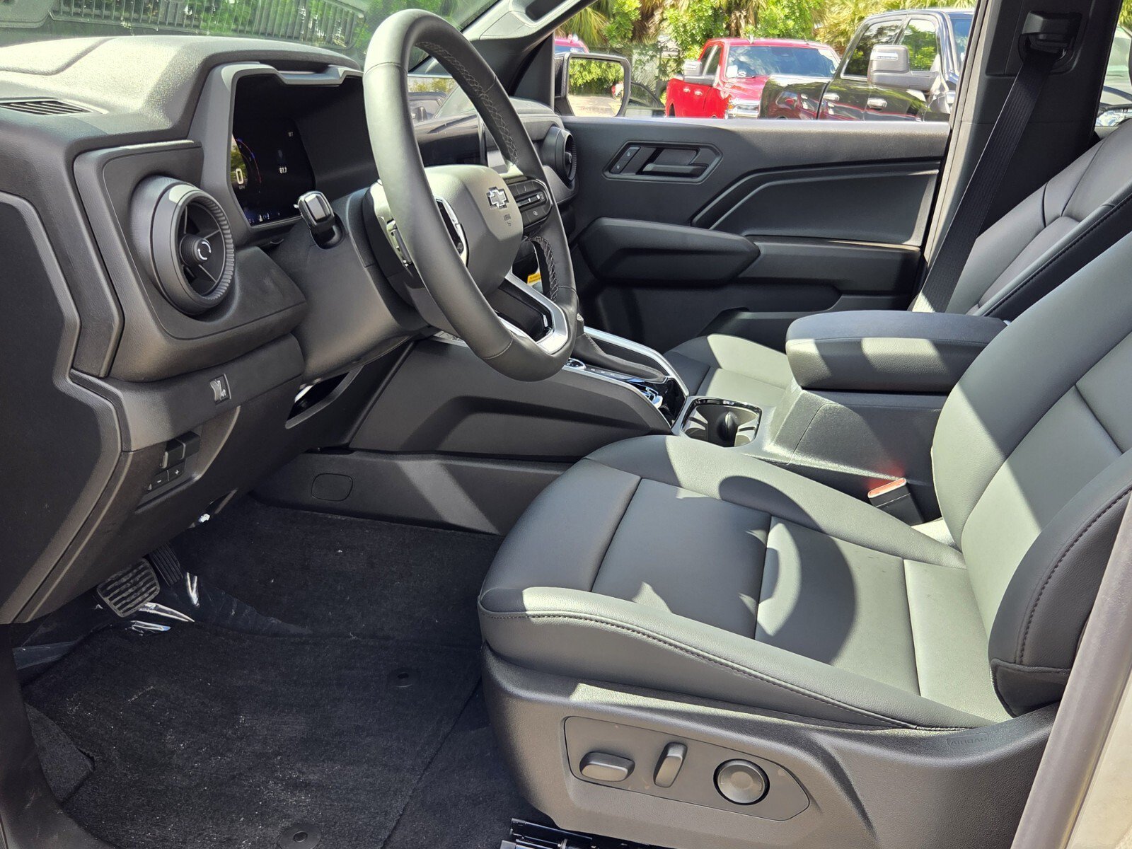New 2026 Chevrolet Colorado Trail Boss AWD/4WD image 9