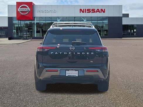 Used 2024 Nissan Pathfinder SL FWD image 6