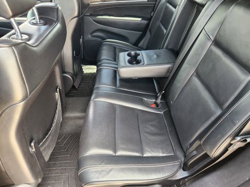 Used 2016 Jeep Grand Cherokee Overland RWD image 29