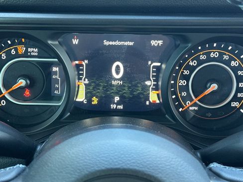 New 2026 Jeep Gladiator Sport image 20