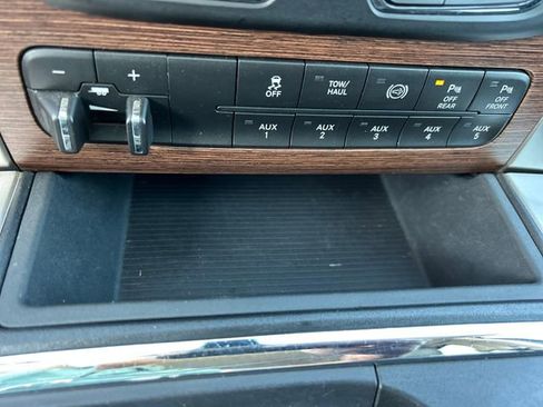 Used 2016 RAM 2500 Laramie image 22