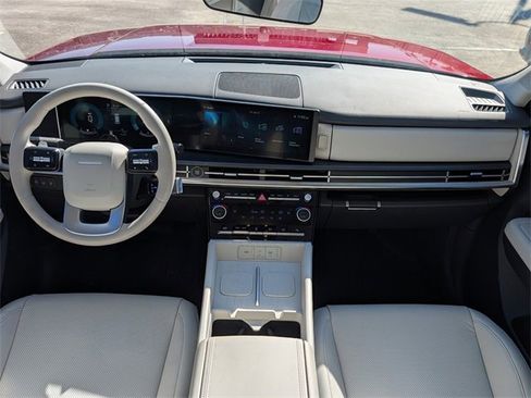 Used 2025 Hyundai Santa Fe SEL image 24