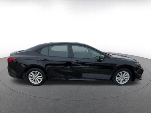 Used 2025 Toyota Camry LE image 16