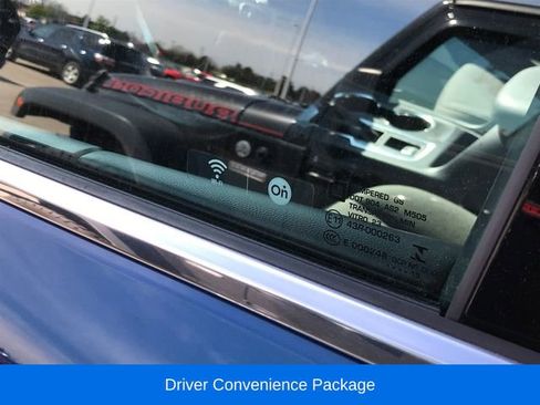 Certified 2019 Chevrolet Equinox LT w/ Driver Convenience Package AWD/4WD image 4