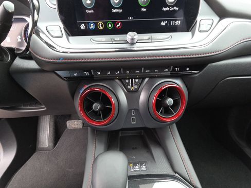 Used 2025 Chevrolet Blazer RS image 23