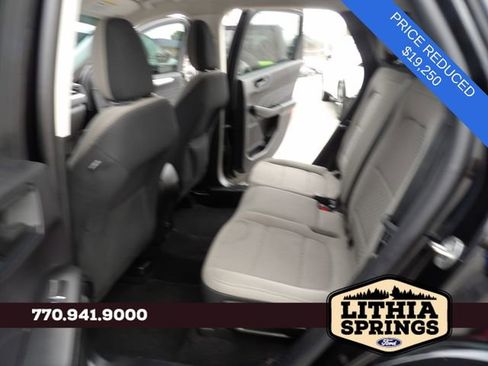 Certified 2022 Ford Escape SE image 28