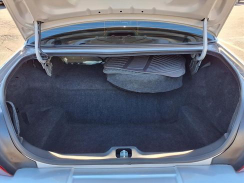 Used 2009 Mercury Grand Marquis LS image 25