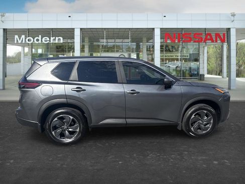 Certified 2026 Nissan Rogue SV w/ Cold Weather Package FWD image 6