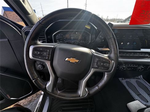 Used 2022 Chevrolet Silverado 1500 LT image 14