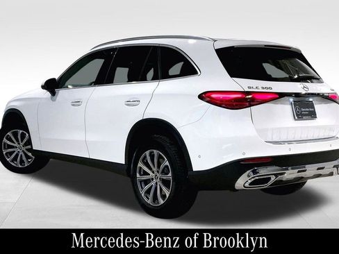 Used 2026 Mercedes-Benz GLC 300 4MATIC image 12