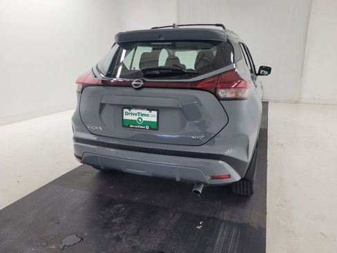 Used 2022 Nissan Kicks SR w/ Interior Electronics Package FWD image 7
