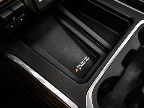 Used 2021 Chevrolet Silverado 1500 High Country w/ Technology Package image 39