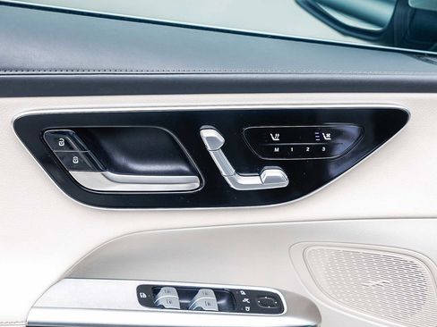 Certified 2023 Mercedes-Benz GLC 300 4MATIC image 21
